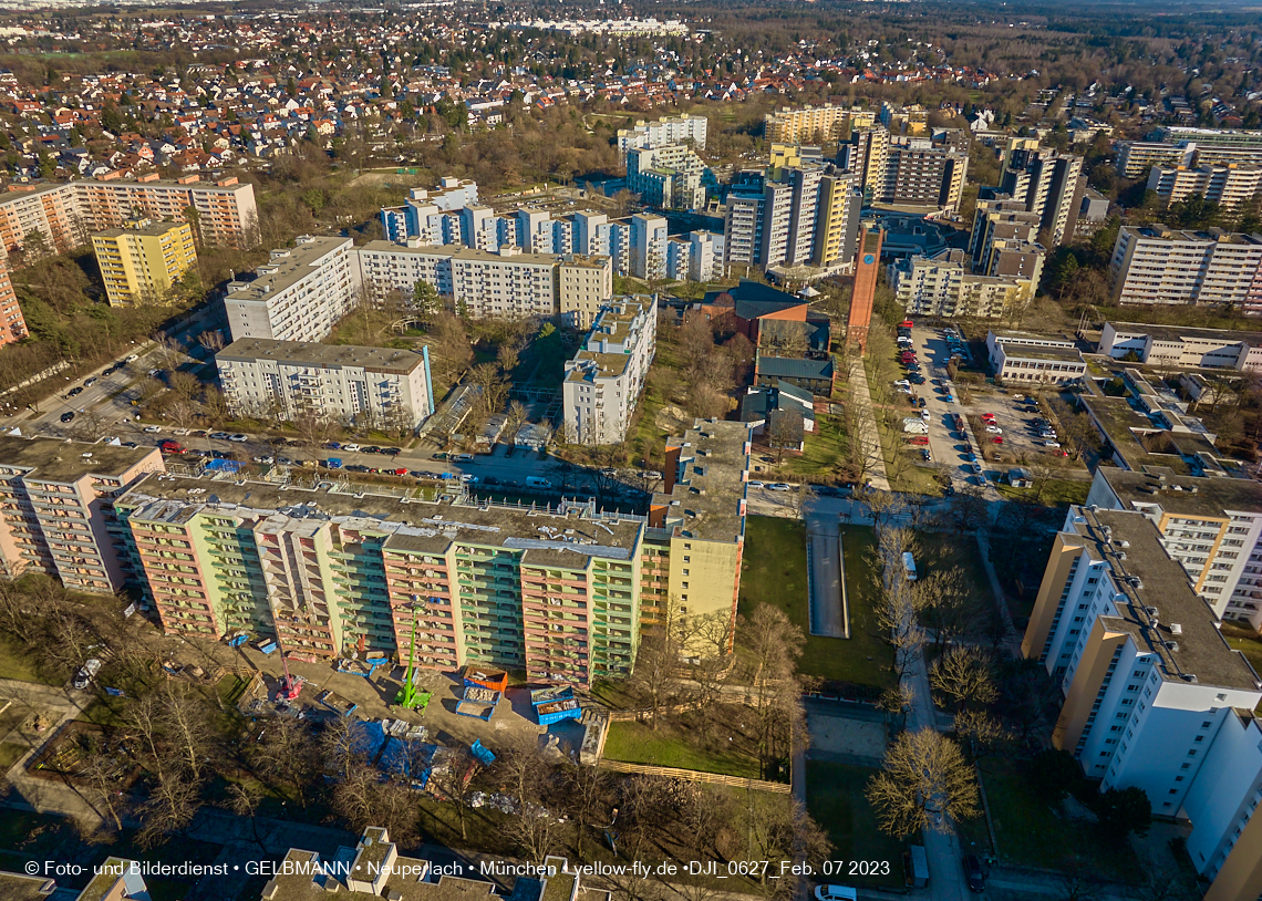 07.02.2023 - Luftbilder von der Sanierung in der Kurt-Eisner-Straße in Neuperlach